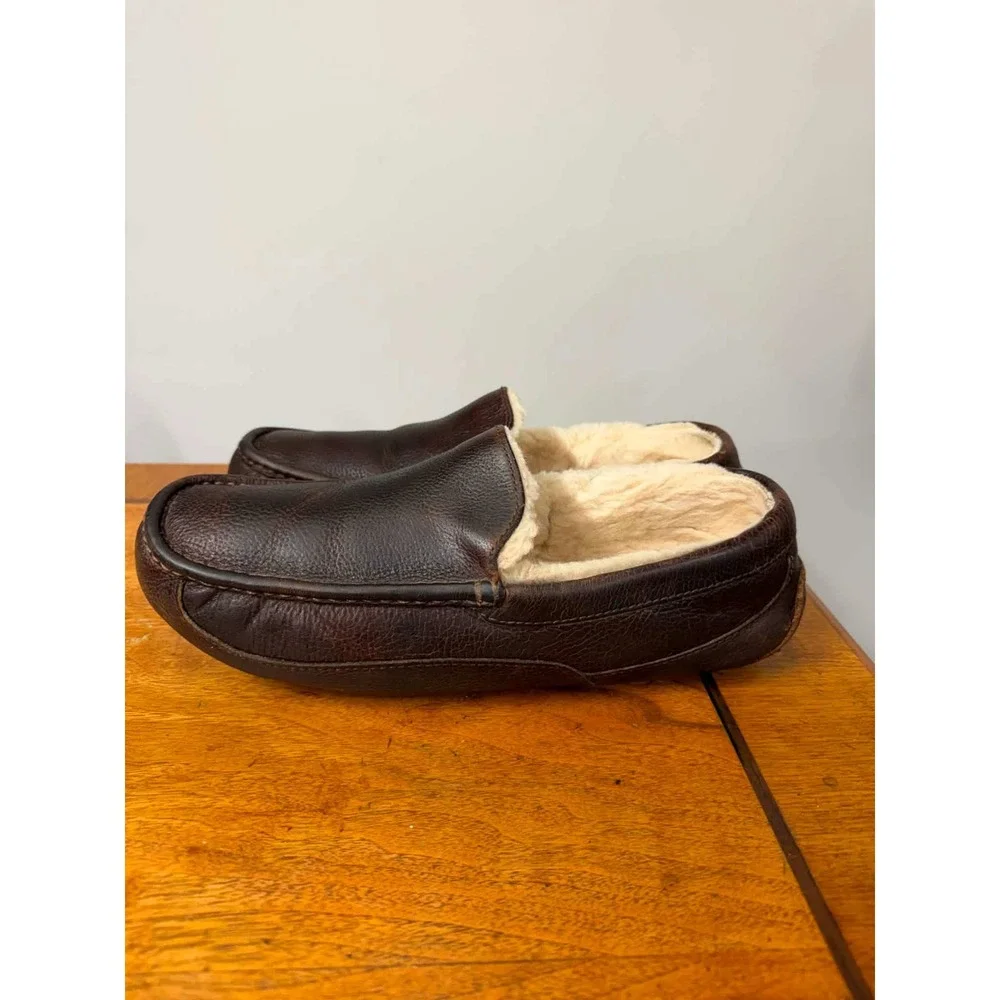 UGG Ascot Mens Size 11 Dark Brown Leather Sheepskin Lined Slipper Loafers 5379
